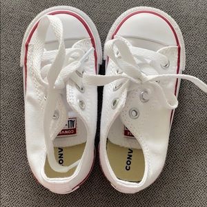 Kids Converse All*Star size 6, color white